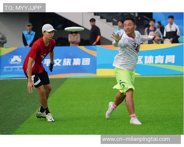 实时新闻深圳飞盘队与北京飞盘队赛后复盘探讨团队协作的成功与不足之处